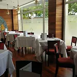 فندق Ilunion 4*