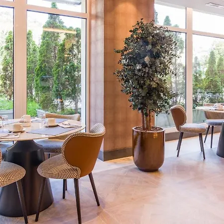 Ilunion 4* サン・セバスティアン