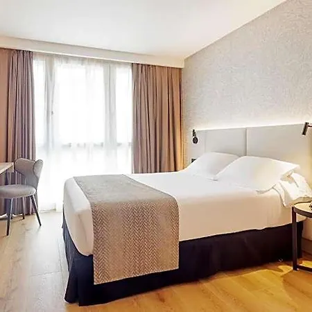 Hotel Ilunion 4*