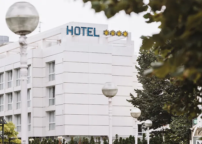 Отель Ilunion Сан-Себастьян